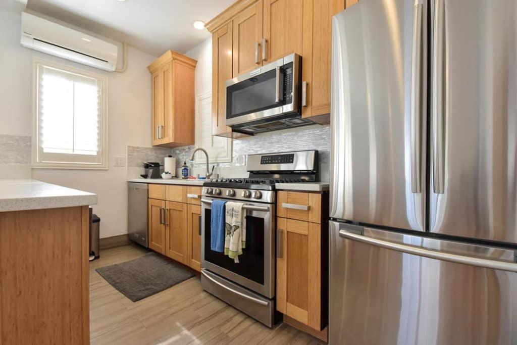 1000#1 Contemporary Home W/ Parking, Grill, & Ac! Newport Beach Extérieur photo